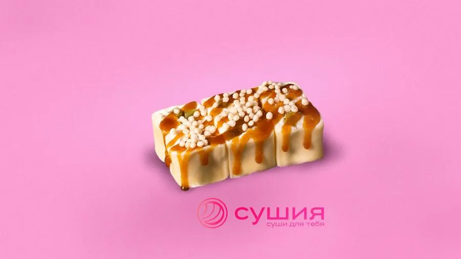 Сладкий ролл с бананом 