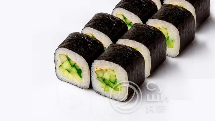 Мини-ролл с огурчиком 